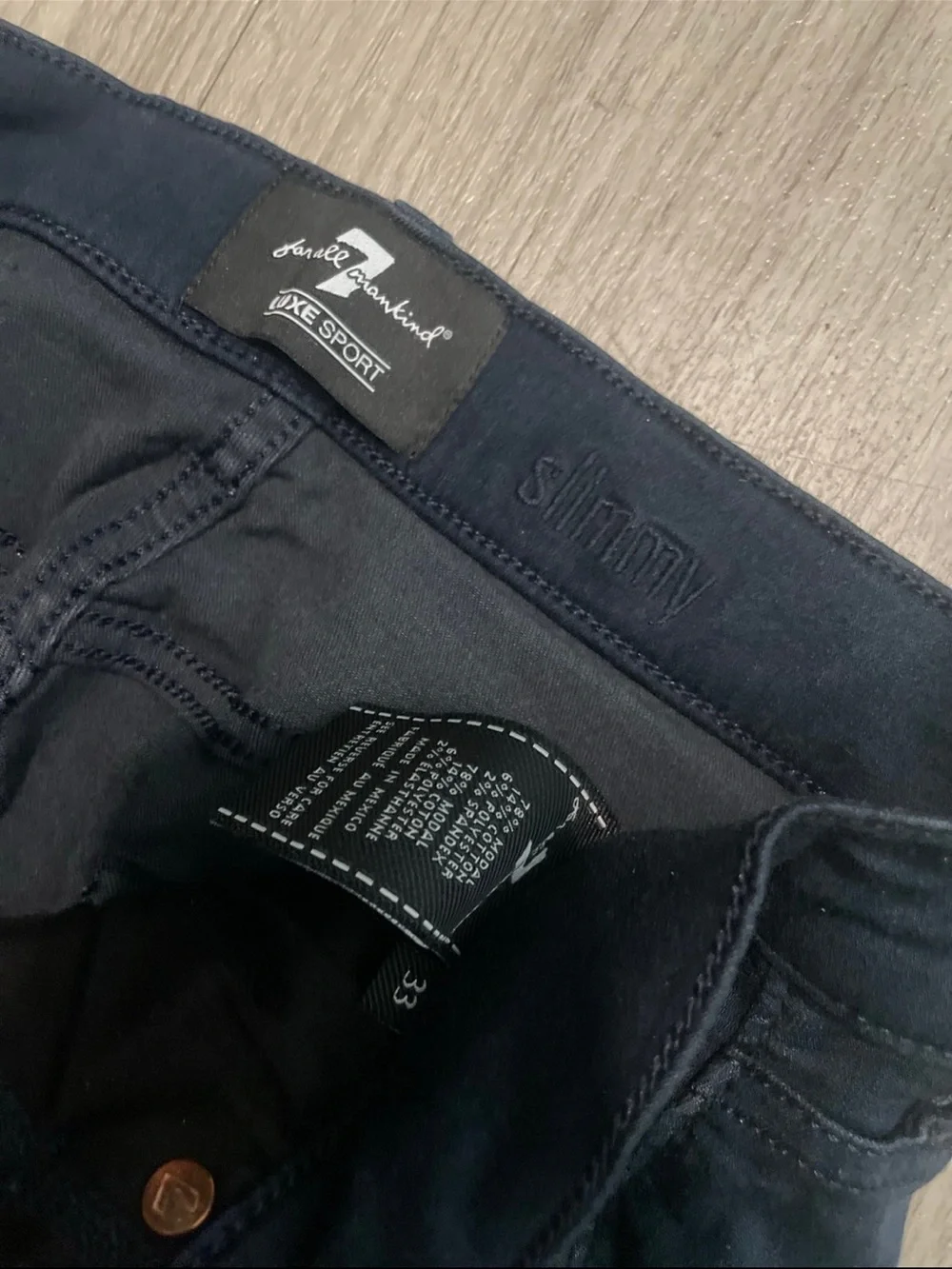 7 For All Mankind Women's Straight-Leg Jeans in Dark Navy - Picture 2 of 3